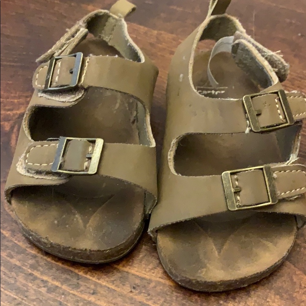 Sz 9-12 mo Carter’s Velcro sandals